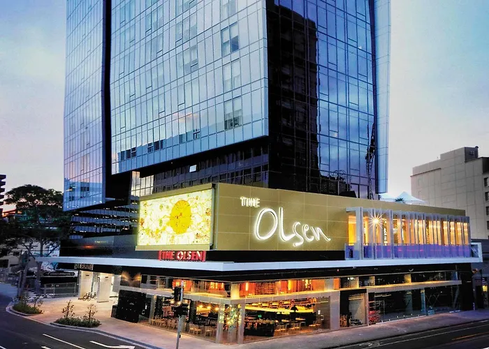 The Olsen Melbourne - Art Series